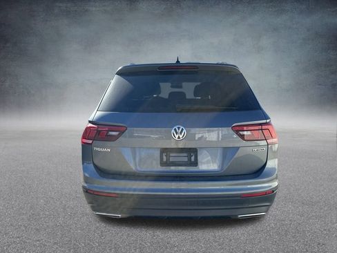 Used 2021 Volkswagen Tiguan S image 4