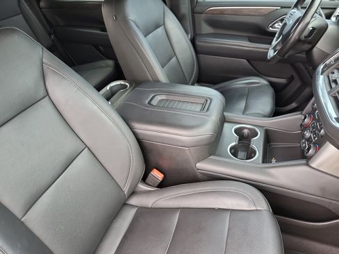 Used 2021 Chevrolet Tahoe Z71 w/ Rear Media and Nav Package image 20