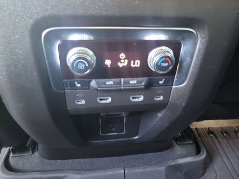 Used 2021 GMC Yukon Denali AWD/4WD image 19