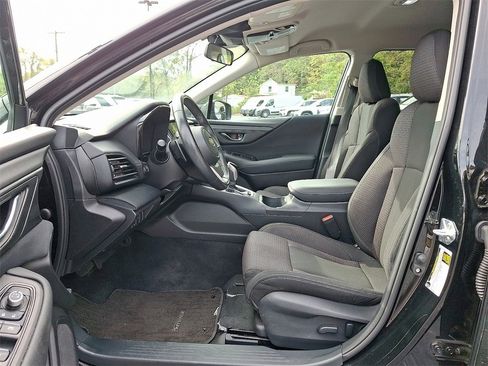 Used 2023 Subaru Outback Premium image 15