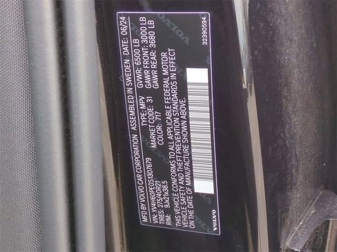 Used 2025 Volvo XC90 T8 Plus image 35