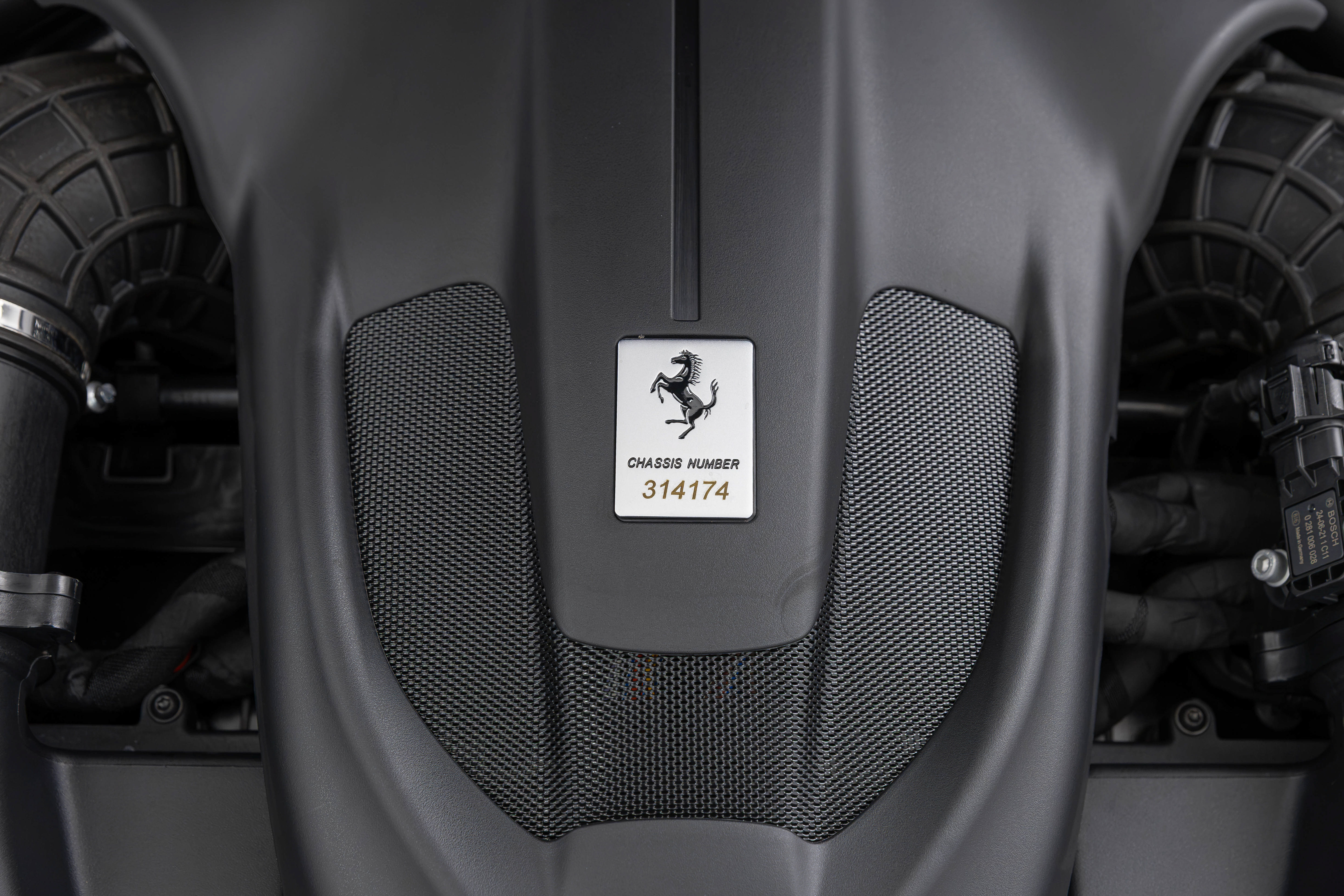 Used 2025 Ferrari Roma Spider RWD image 41