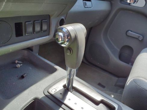 Used 2013 Nissan Frontier S RWD image 17