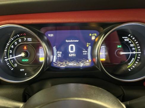 Used 2023 Jeep Wrangler Unlimited Rubicon 4xe AWD/4WD image 22