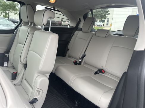 Certified 2026 Honda Odyssey Touring image 16