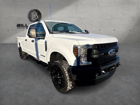 Used 2018 Ford F350 XL w/ Power Equipment Group image 4