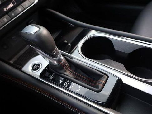 Certified 2025 Nissan Altima 2.5 SR w/ SR Premium Package FWD image 16