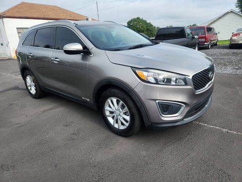 Used 2016 Kia Sorento LX w/ LX Convenience Package AWD/4WD image 3