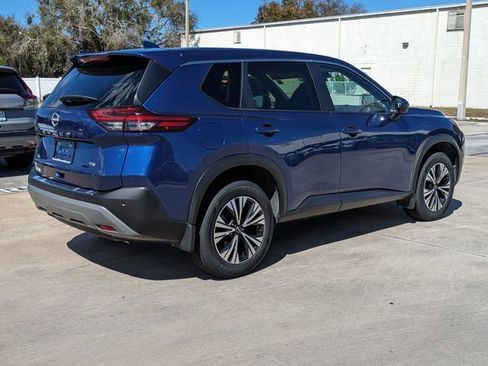 Used 2023 Nissan Rogue SV image 6