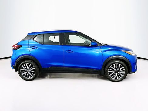 Used 2024 Nissan Kicks SV FWD image 10