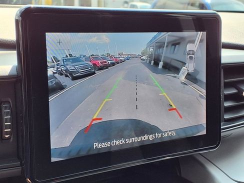 Certified 2023 Ford Explorer XLT image 21