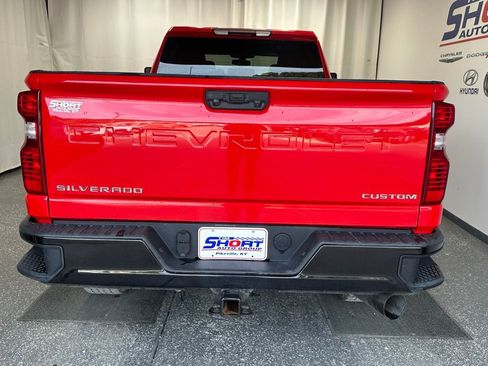 Used 2023 Chevrolet Silverado 2500 Custom w/ Custom Value Package image 6