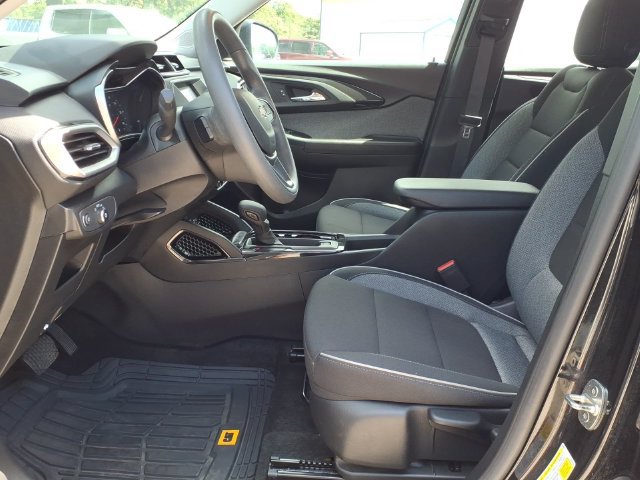 Used 2023 Chevrolet TrailBlazer LS FWD image 17