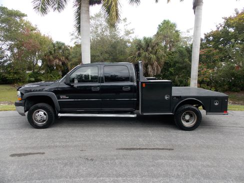 Used 2002 Chevrolet Silverado 3500 LT w/ Off-Road Skid Plate Pkg image 9