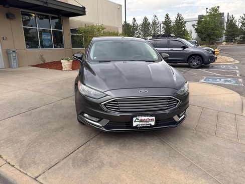 Used 2018 Ford Fusion SE w/ Equipment Group 201A AWD/4WD image 3