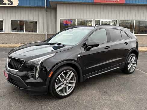 Used 2019 Cadillac XT4 Sport image 4