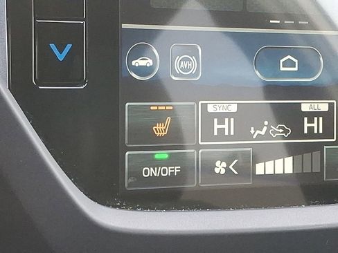 Certified 2025 Subaru Forester Limited image 23