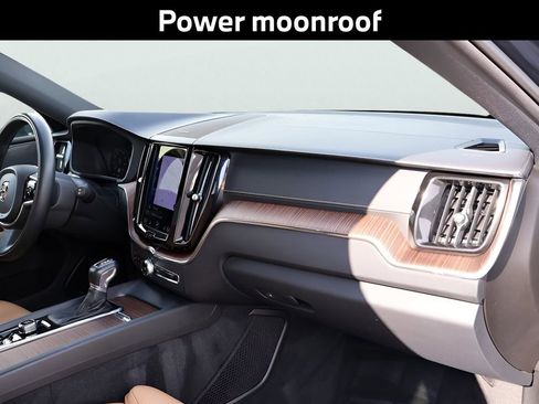 Used 2021 Volvo XC60 T5 Inscription w/ Advanced Package image 12