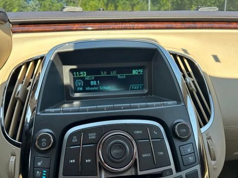 Used 2010 Buick LaCrosse CXL w/ Luxury Package FWD image 24