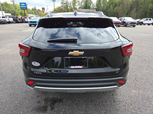 New 2026 Chevrolet Trax LT w/ Driver Confidence Package image 21