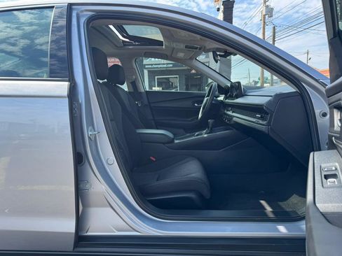 Used 2023 Honda Accord EX image 21