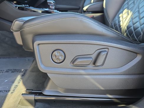 Used 2023 Audi SQ5 Premium Plus w/ Premium Plus Package image 29