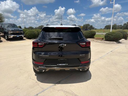 Used 2025 Chevrolet TrailBlazer ACTIV w/ Convenience Package FWD image 12