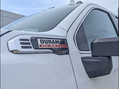 Used 2025 GMC Sierra 2500 SLT AWD/4WD image 13