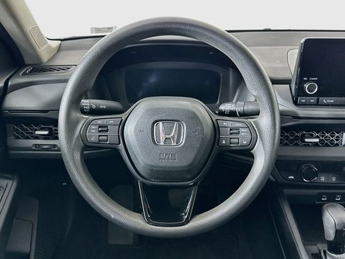 Used 2023 Honda Accord EX image 17