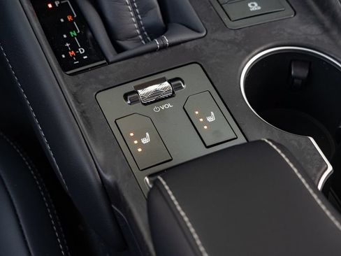 Used 2026 Lexus IS 350 F Sport w/ Accessory Package Z1 RWD image 21