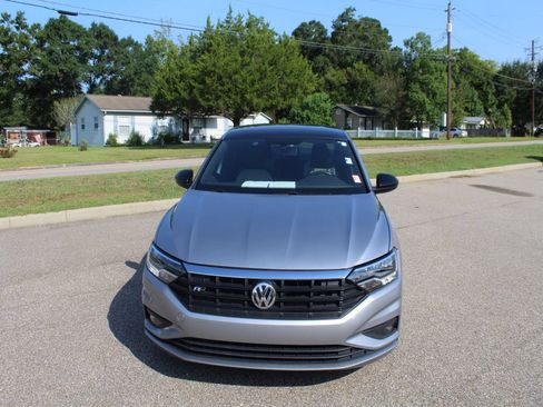 Used 2020 Volkswagen Jetta R-Line FWD image 8