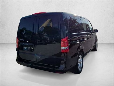 Used 2019 Mercedes-Benz Metris Passenger image 5