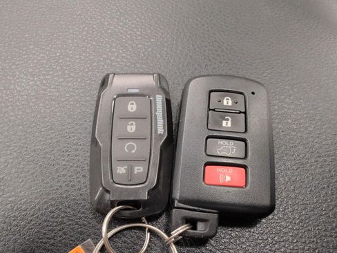 Used 2017 Toyota RAV4 Limited w/ All Weather Liner Package AWD/4WD image 27
