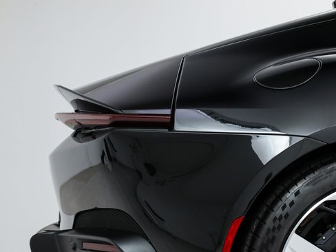 Used 2025 Ferrari 12Cilindri RWD image 18