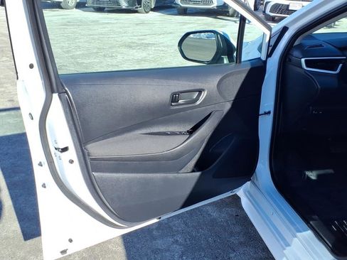 Certified 2025 Toyota Corolla LE image 14