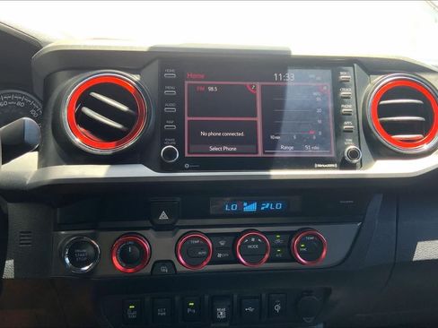 Used 2021 Toyota Tacoma SR AWD/4WD image 34