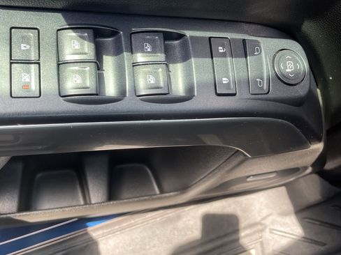 Used 2016 Chevrolet Silverado 1500 LT w/ Texas Edition RWD image 29