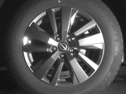 Used 2025 Nissan Pathfinder SV image 14