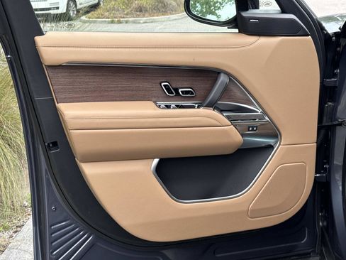 New 2026 Land Rover Range Rover SE AWD/4WD image 19