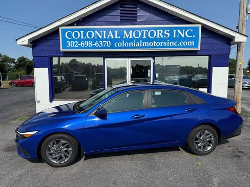 Used 2024 Hyundai Elantra SEL FWD image 1
