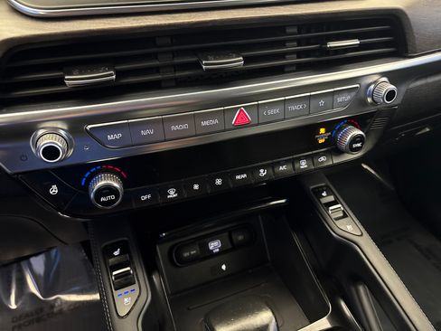Used 2020 Kia Telluride EX AWD/4WD image 20