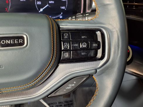 Used 2023 Jeep Grand Wagoneer L Series III w/ Rear Seat Video Group 1 AWD/4WD image 34