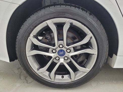 Used 2020 Ford Fusion SEL FWD image 31