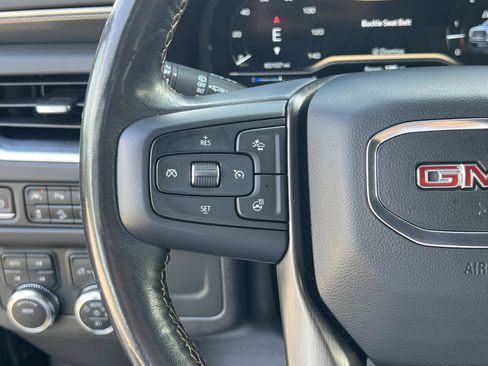 Used 2022 GMC Yukon XL AT4 w/ Technology Package AWD/4WD image 26