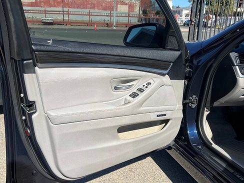 Used 2013 BMW 535i Sedan RWD image 25