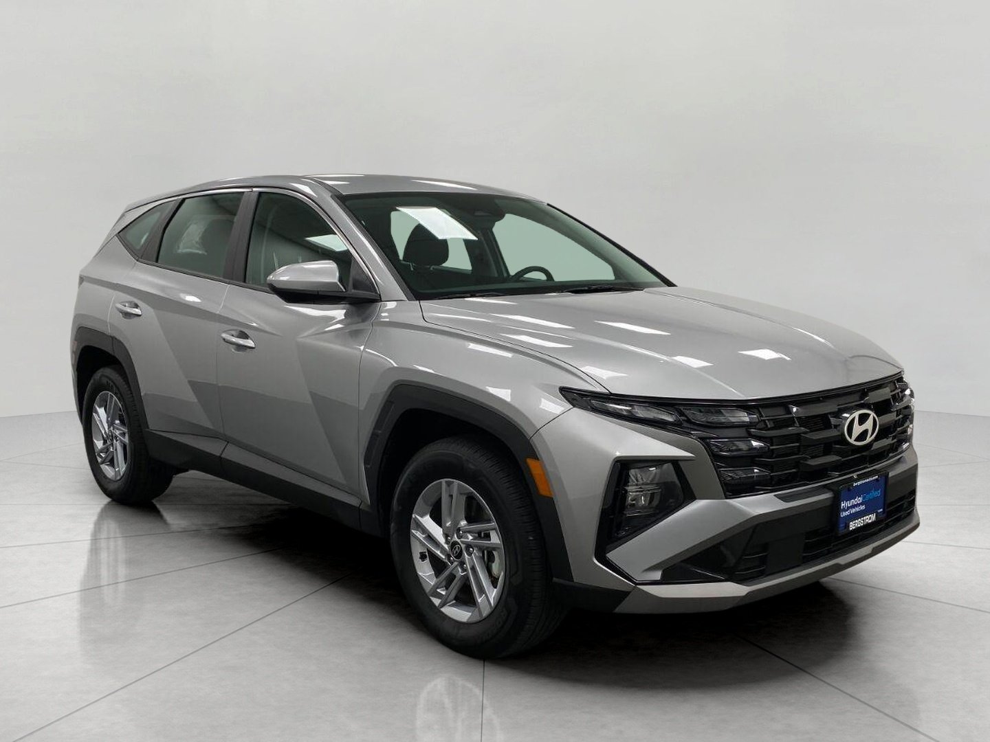 Certified 2026 Hyundai Tucson SE AWD/4WD image 1