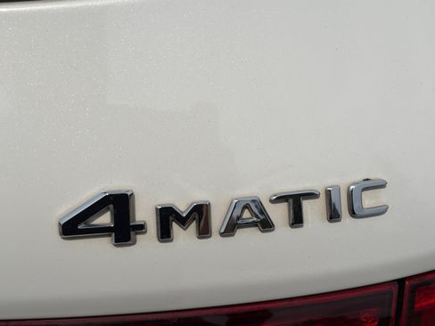 Used 2021 Mercedes-Benz GLB 250 4MATIC image 26