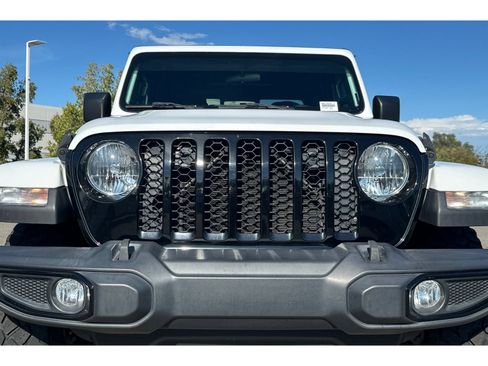 Used 2022 Jeep Gladiator Sport AWD/4WD image 48