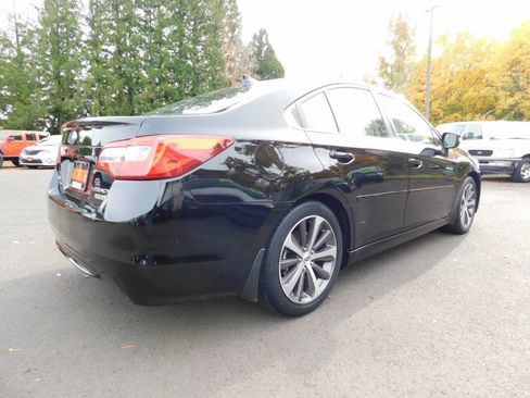 Used 2017 Subaru Legacy 2.5i Limited w/ Popular Package #4 image 2