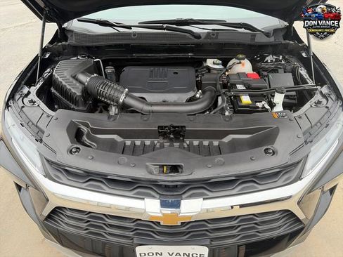 Used 2025 Chevrolet Blazer LT AWD/4WD image 21